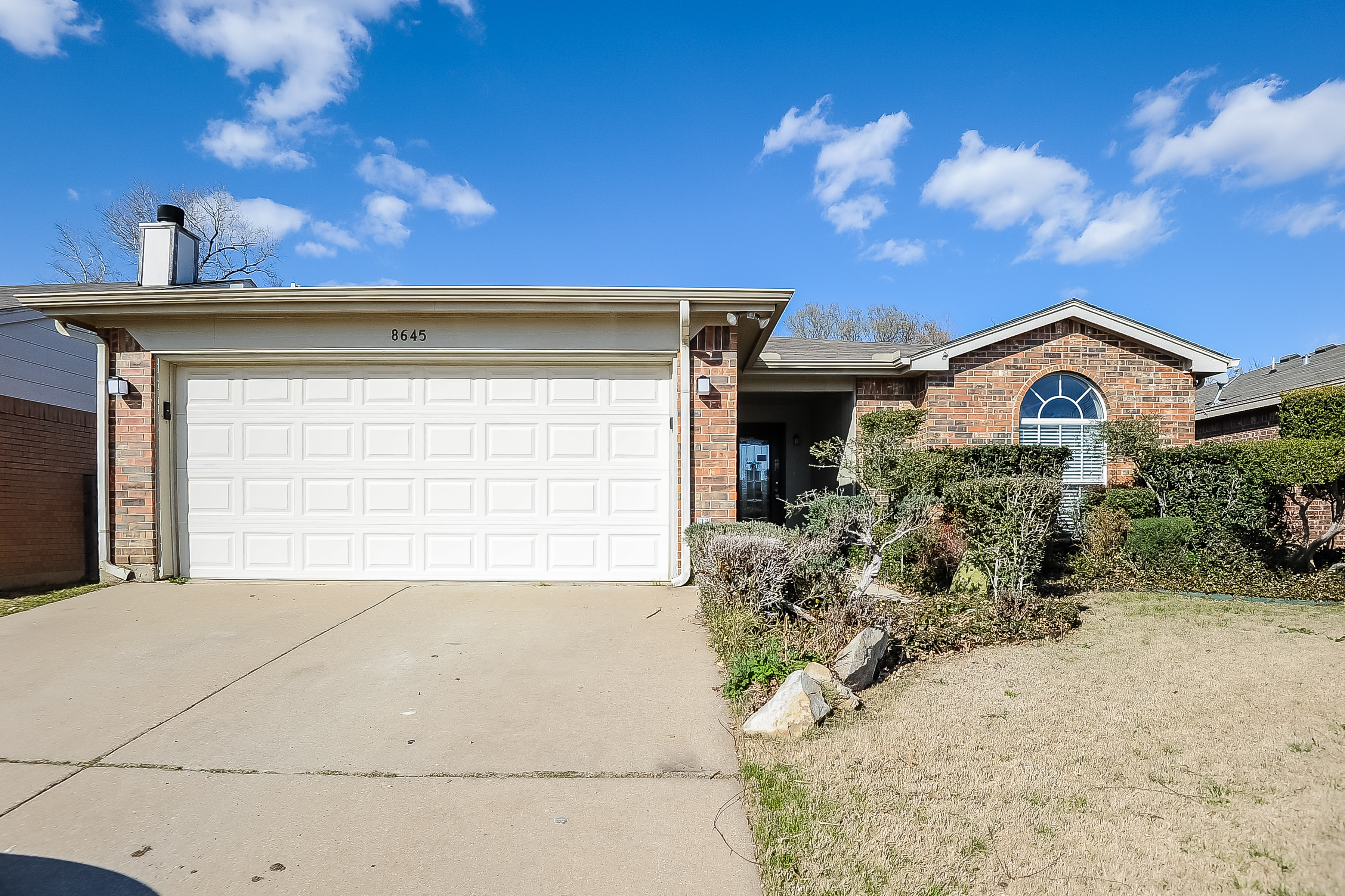 8645 Fountainview Terrace Fort Worth, TX 76053